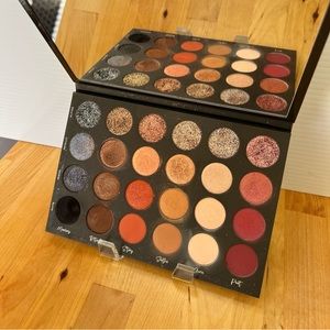 Tati beauty textured neutrals palette.